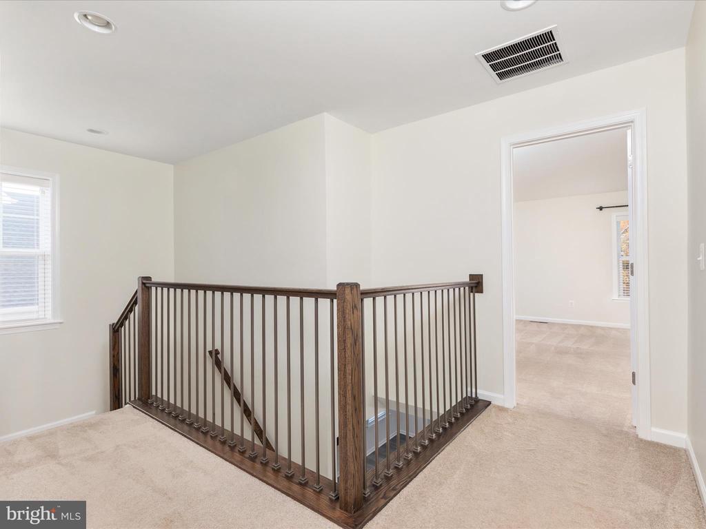 138 JEWEL BOX DRIVE