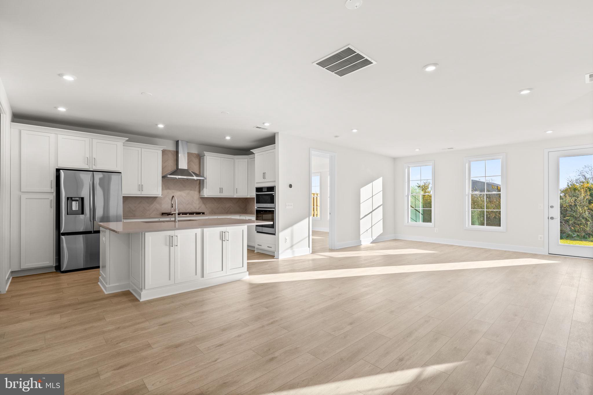 108 WEBSTER COURT HOMESITE 1048