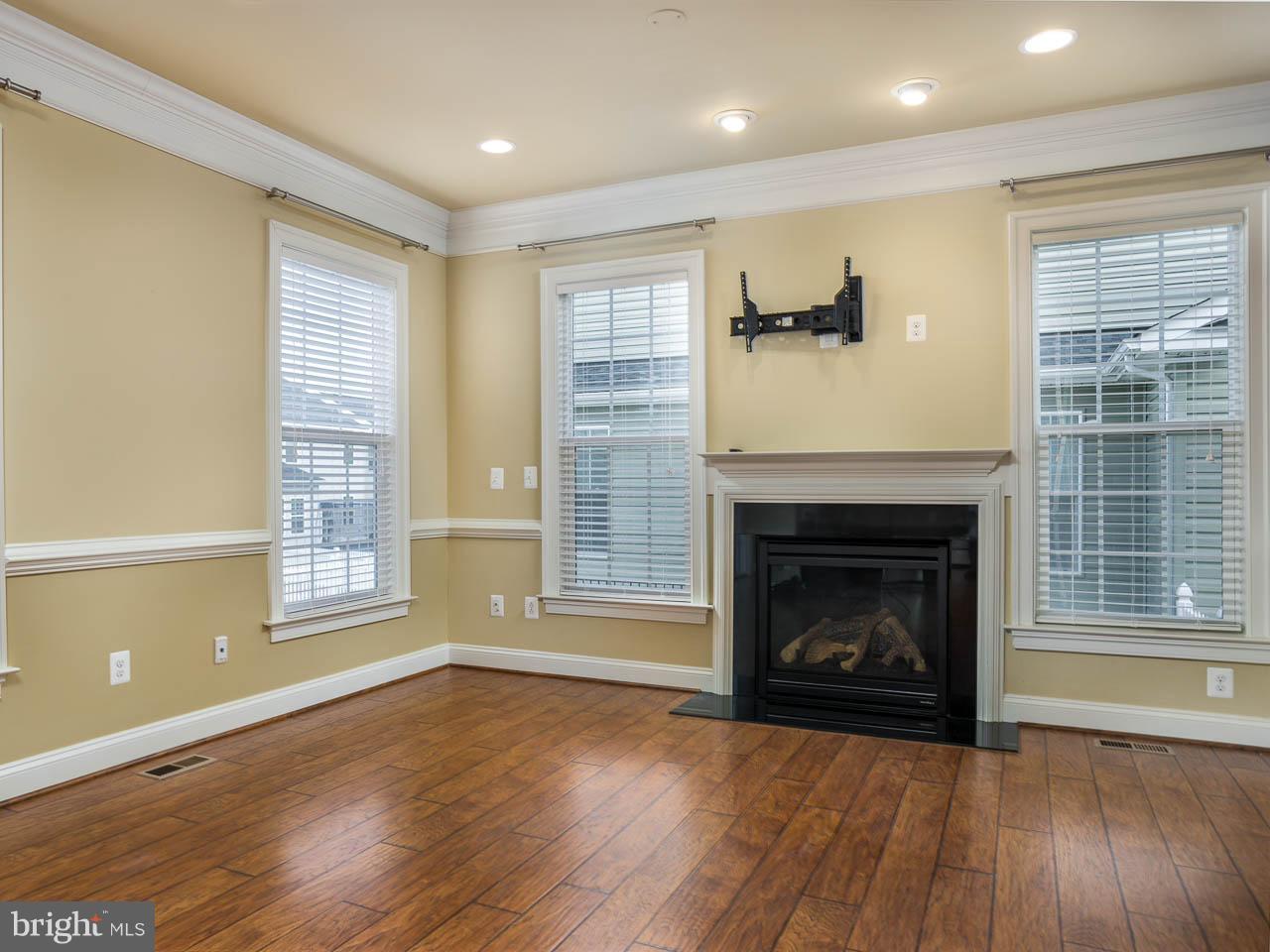 220 CENTENNIAL DRIVE