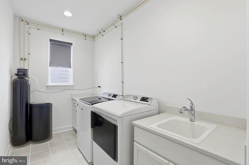 110 SWITCHGRASS WAY
