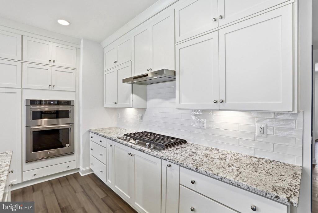 110 SWITCHGRASS WAY
