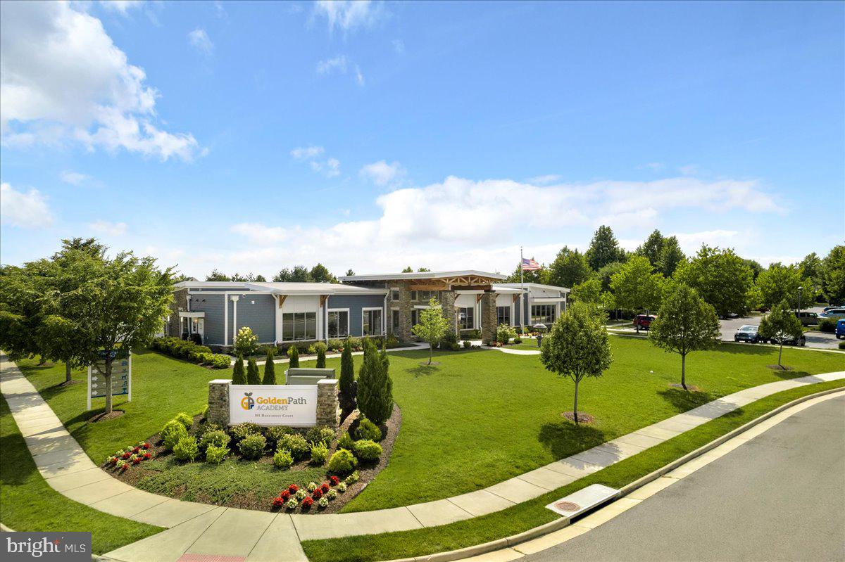 102 ROTUNDA DRIVE