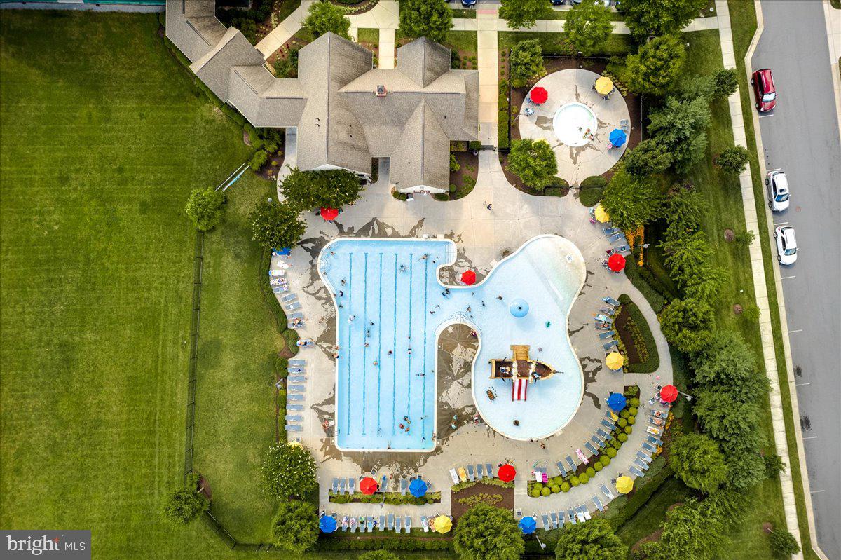 102 ROTUNDA DRIVE