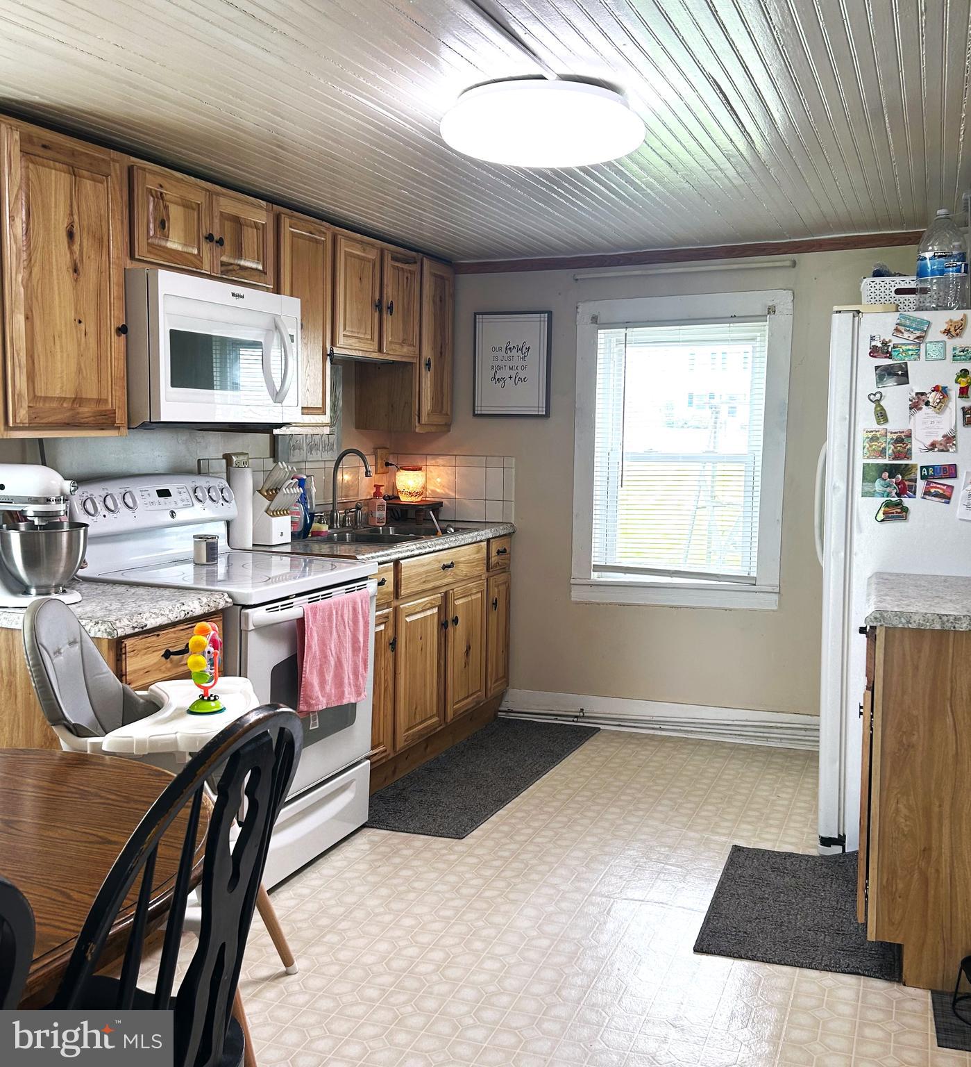 116 COUNTRY LANE
