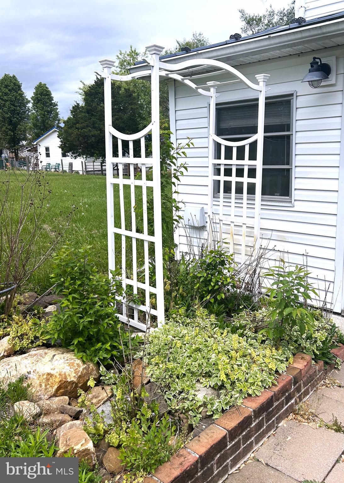 116 COUNTRY LANE