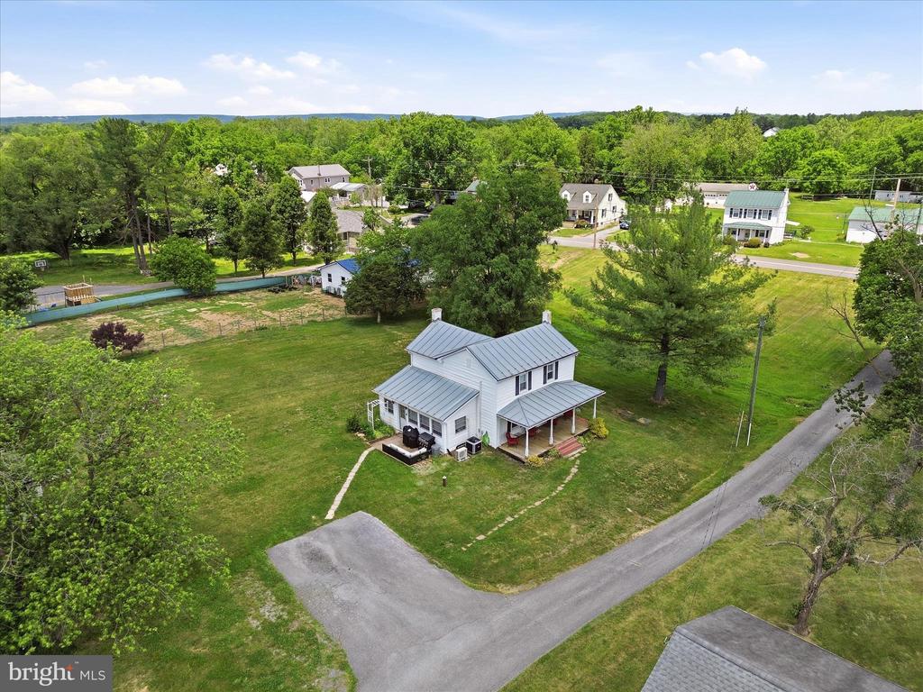 116 COUNTRY LANE