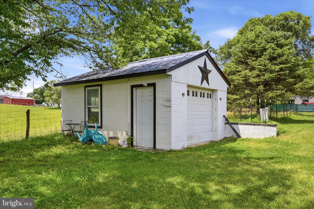 116 COUNTRY LANE