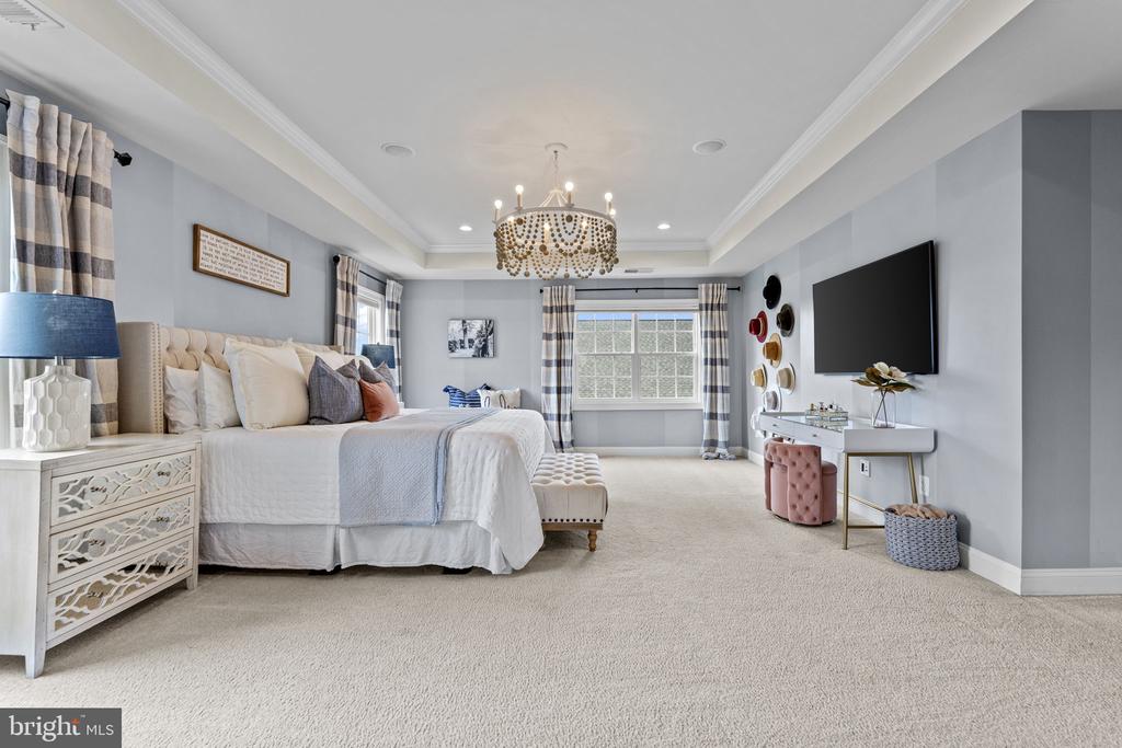 102 BLACKFORD DRIVE