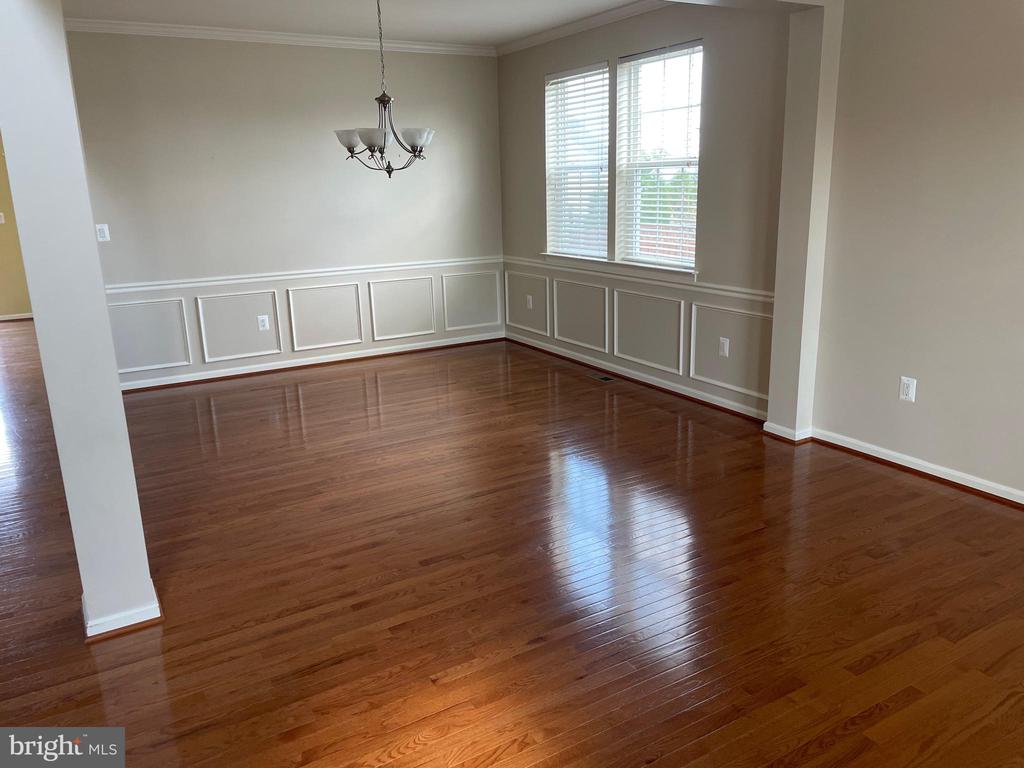 233 MORLYN DRIVE