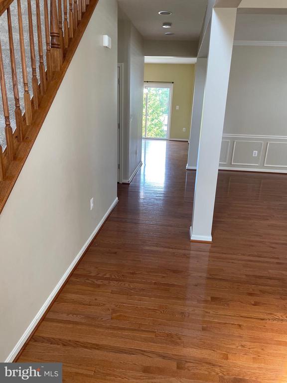 233 MORLYN DRIVE