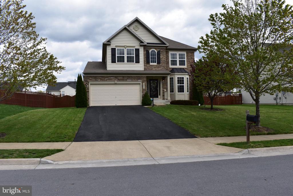 233 MORLYN DRIVE