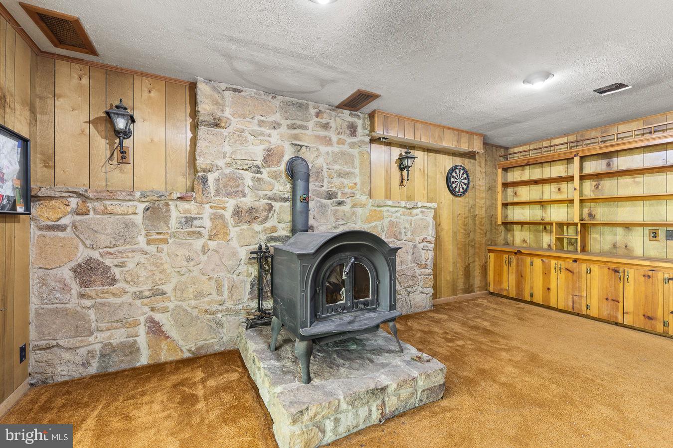 274 THREE OAKS DRIVE