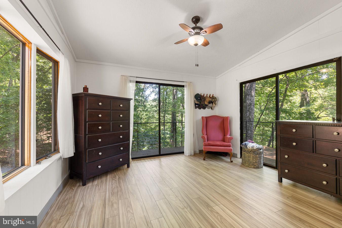 274 THREE OAKS DRIVE