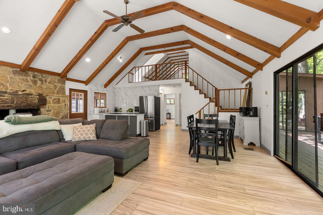 274 THREE OAKS DRIVE