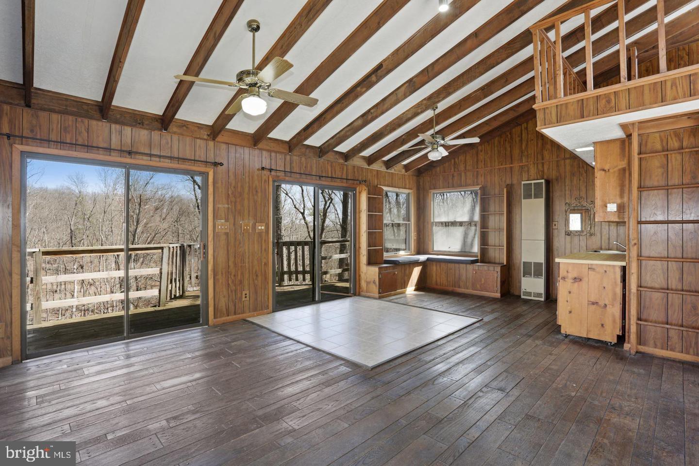 274 THREE OAKS DRIVE