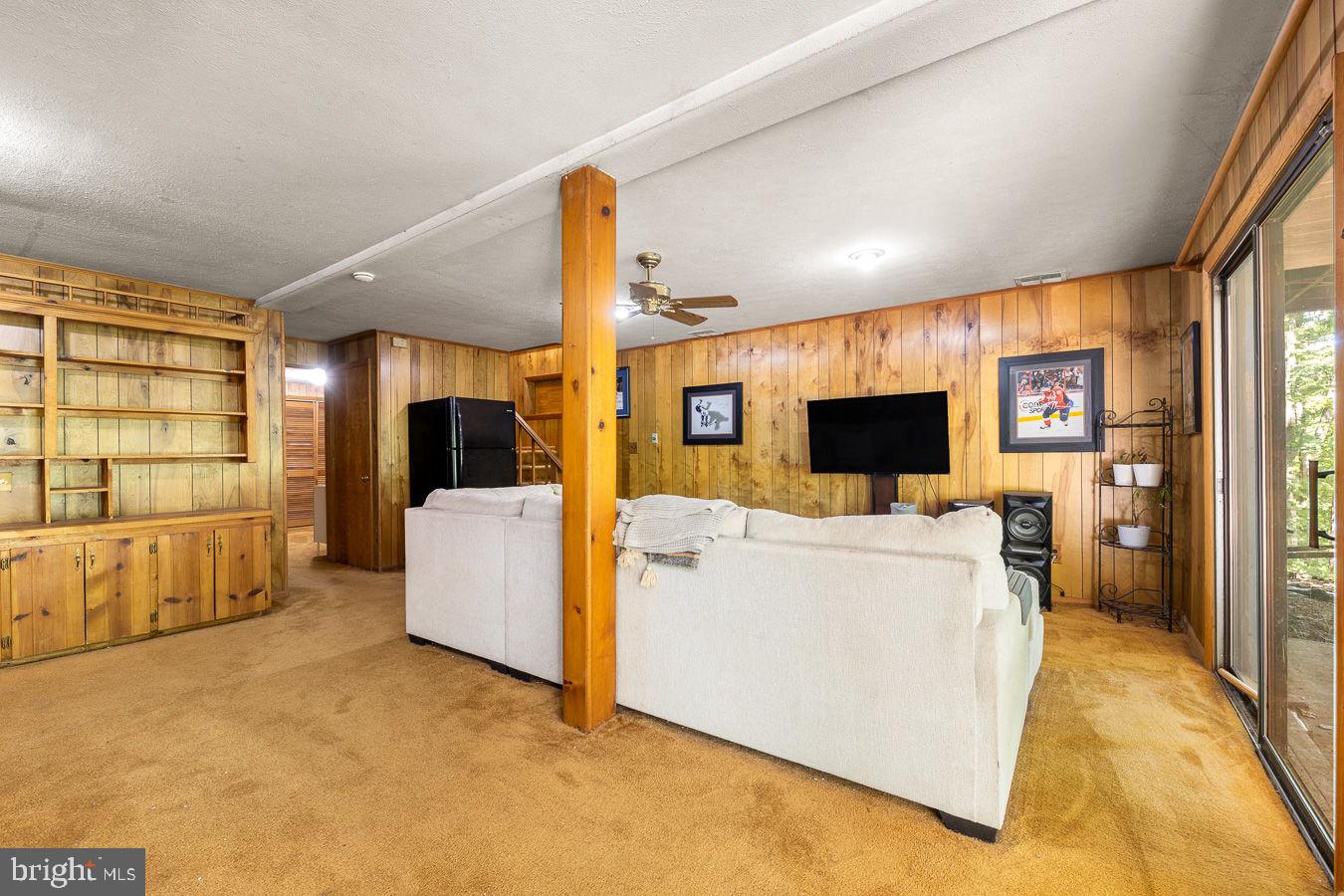 274 THREE OAKS DRIVE