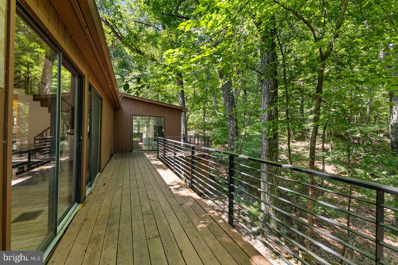 274 THREE OAKS DRIVE