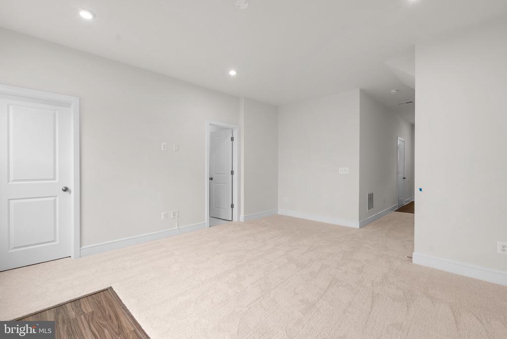103 CHECKERSPOT WAY