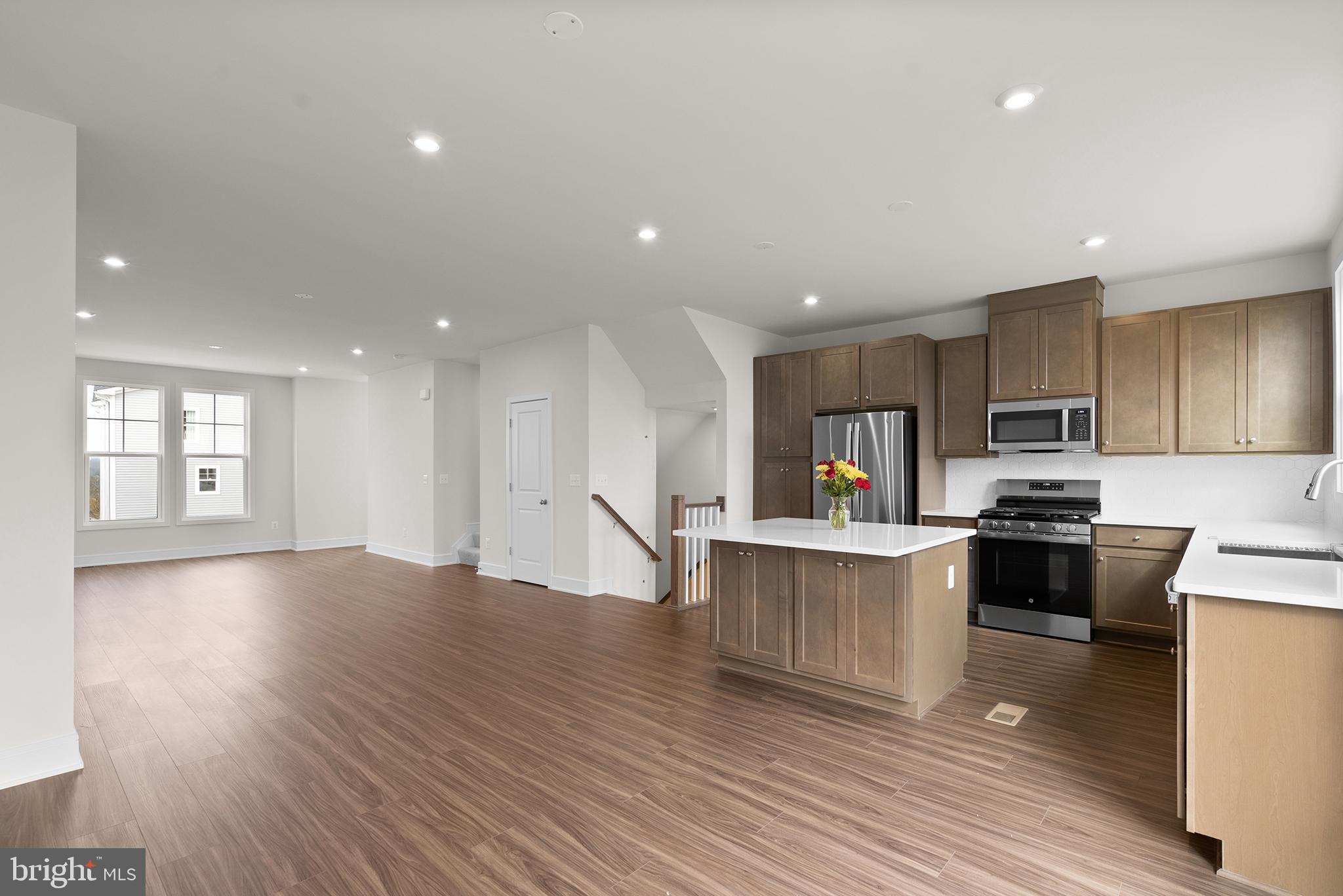 103 CHECKERSPOT WAY