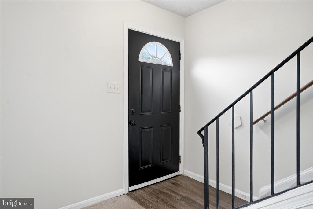 304 ASH HOLLOW DRIVE