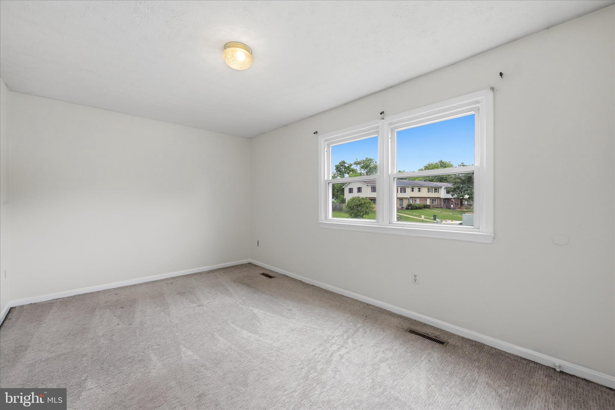 304 ASH HOLLOW DRIVE