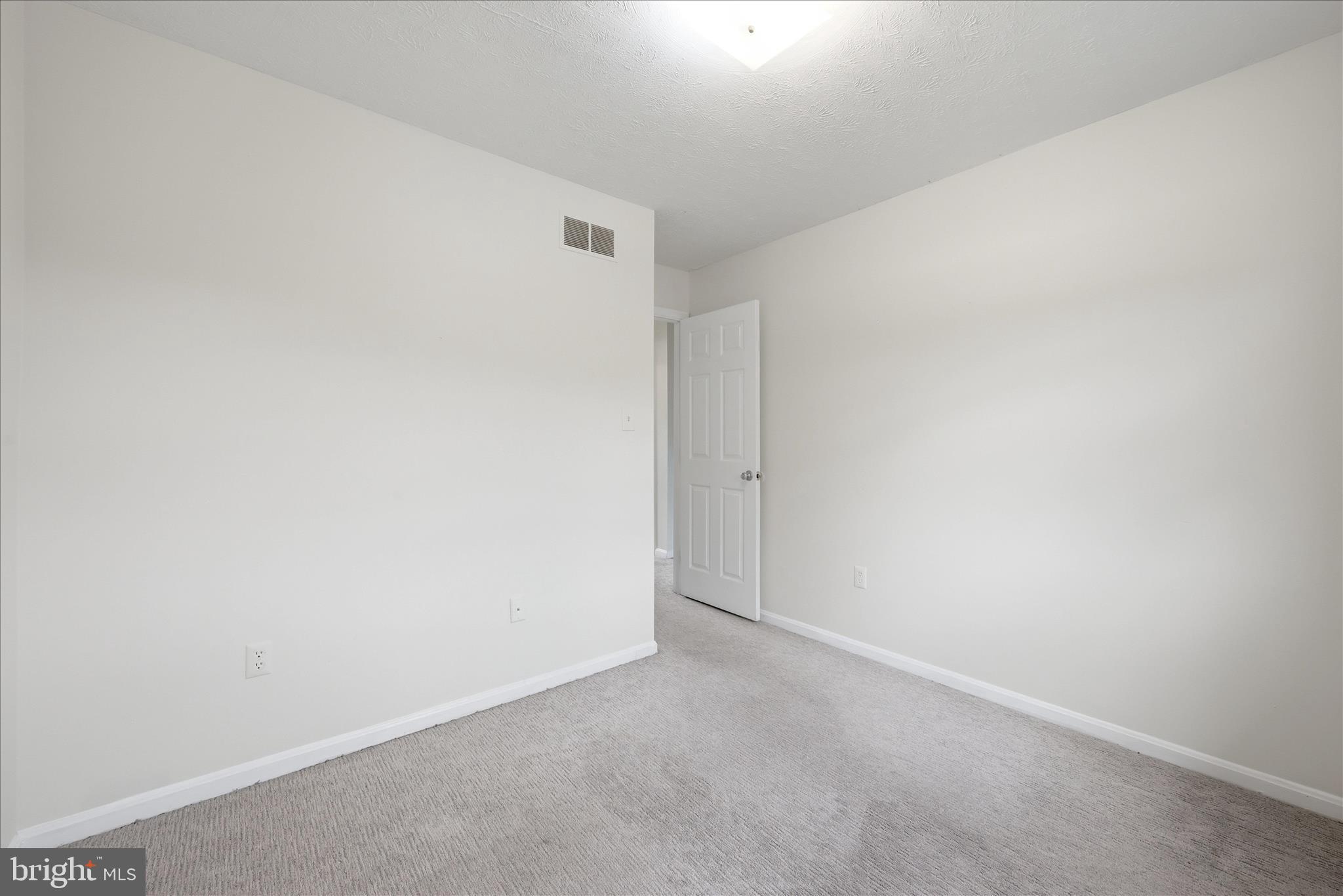 304 ASH HOLLOW DRIVE