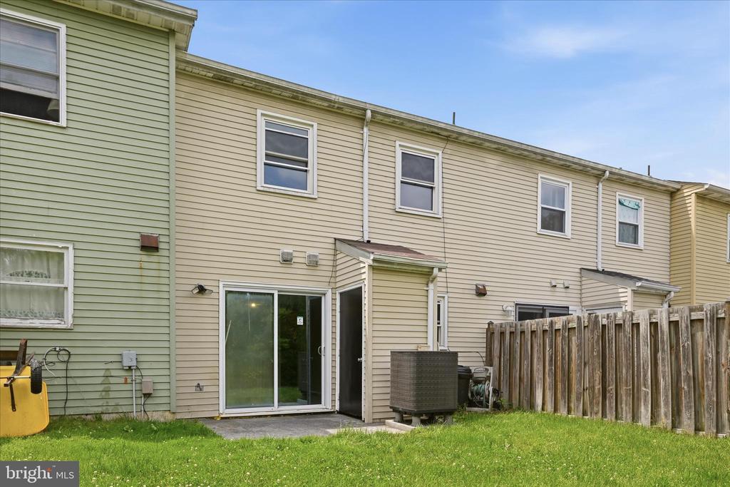 304 ASH HOLLOW DRIVE