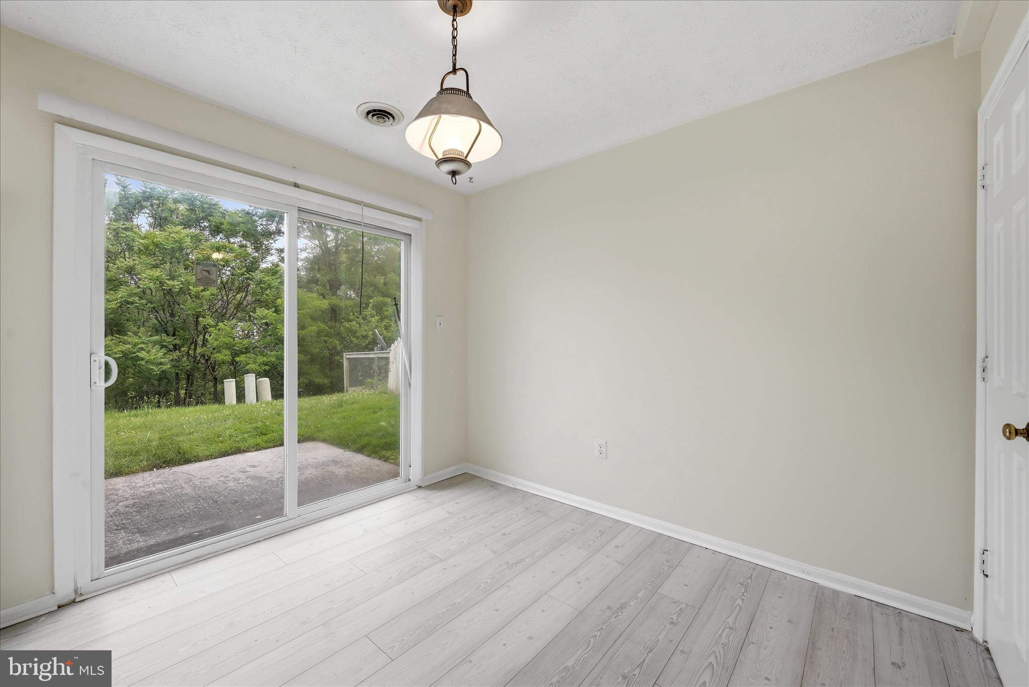 304 ASH HOLLOW DRIVE