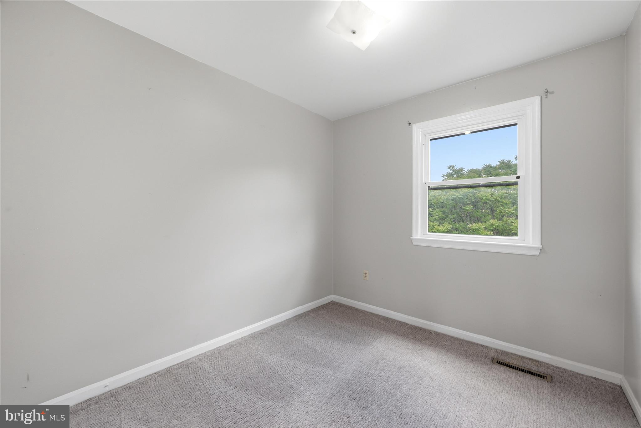 304 ASH HOLLOW DRIVE