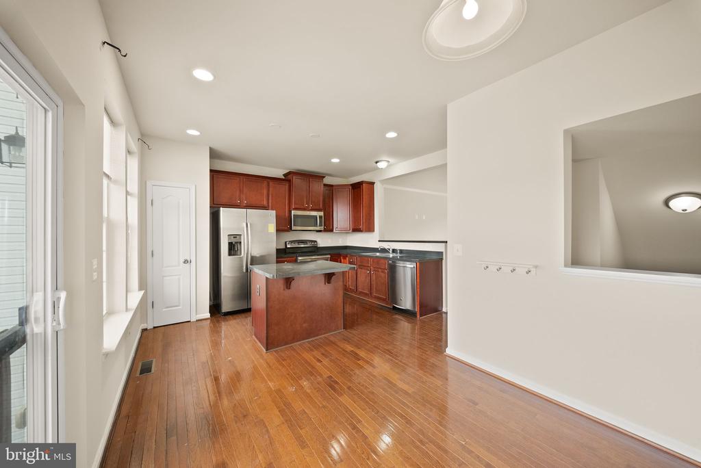 241 SCHRAMM LOOP