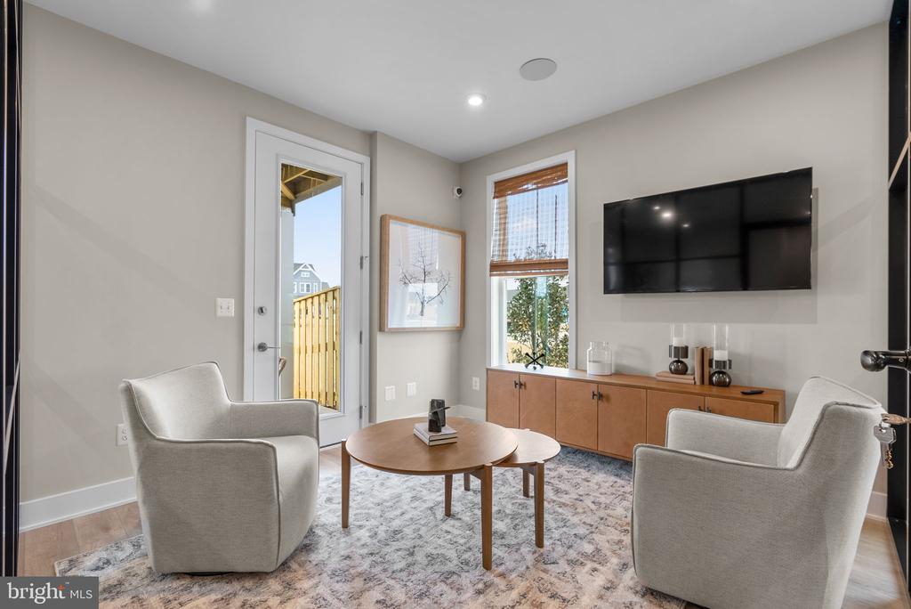 2 HEYFORD DRIVE Unit: TEAGAN 24-F2