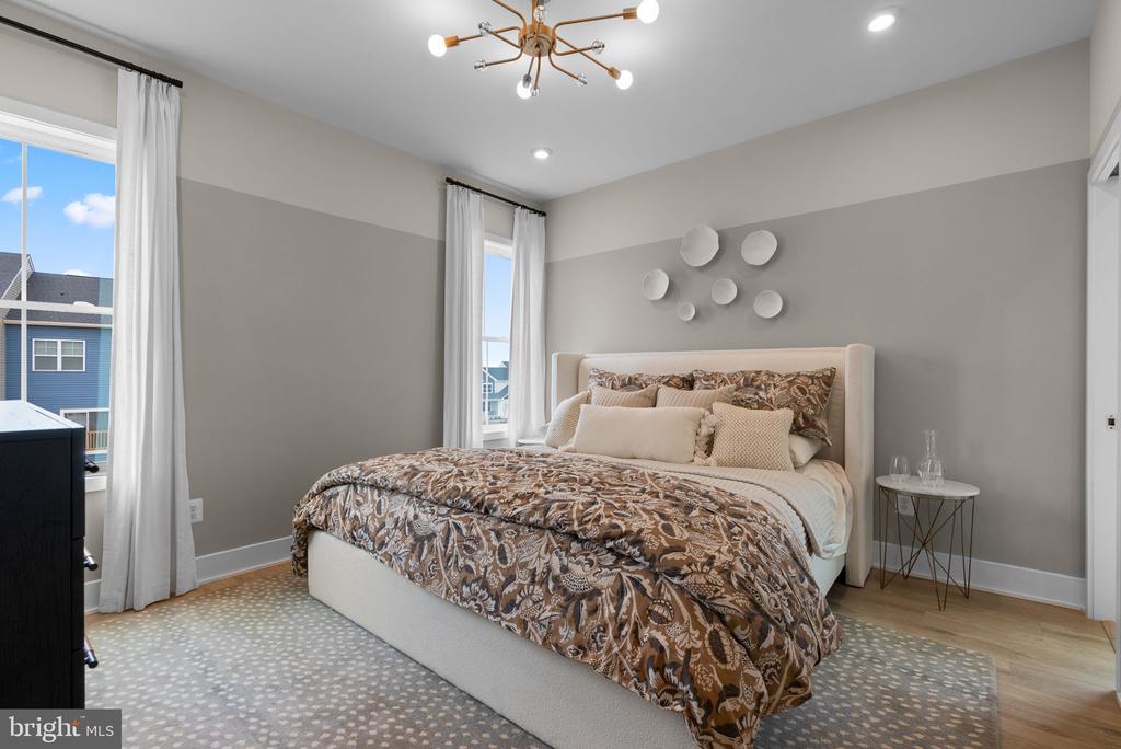 2 HEYFORD DRIVE Unit: TEAGAN 24-F2