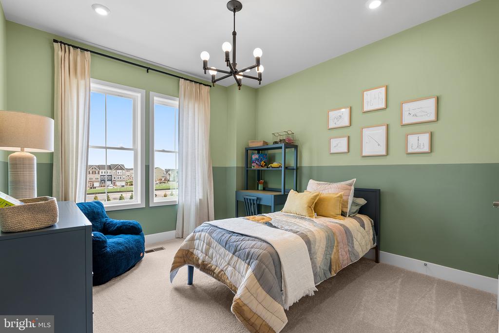 2 HEYFORD DRIVE Unit: TEAGAN 24-F2