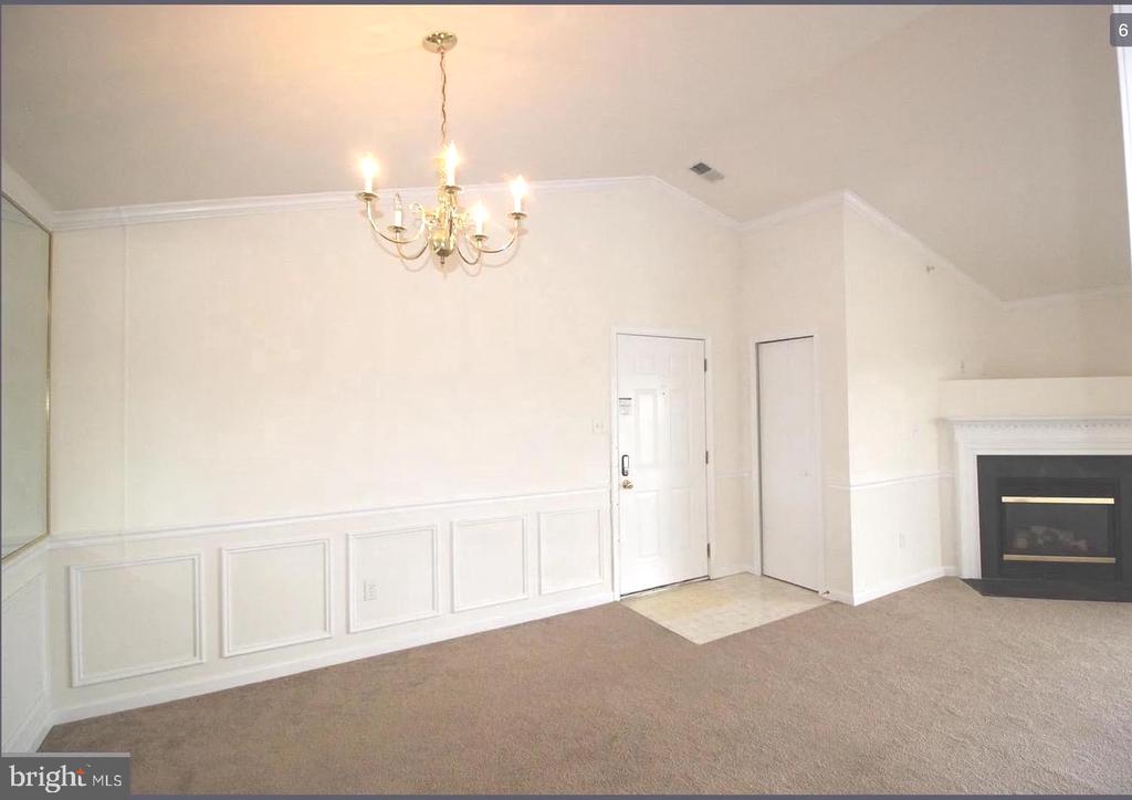 152 BROOKLAND COURT Unit: 10