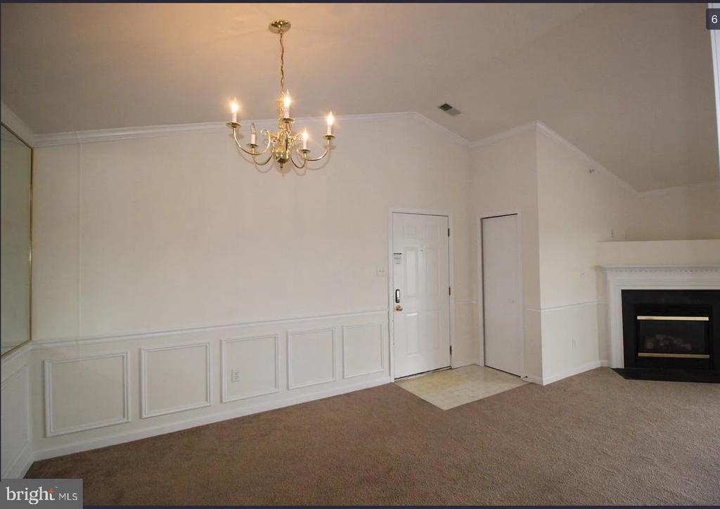 152 BROOKLAND COURT Unit: 10