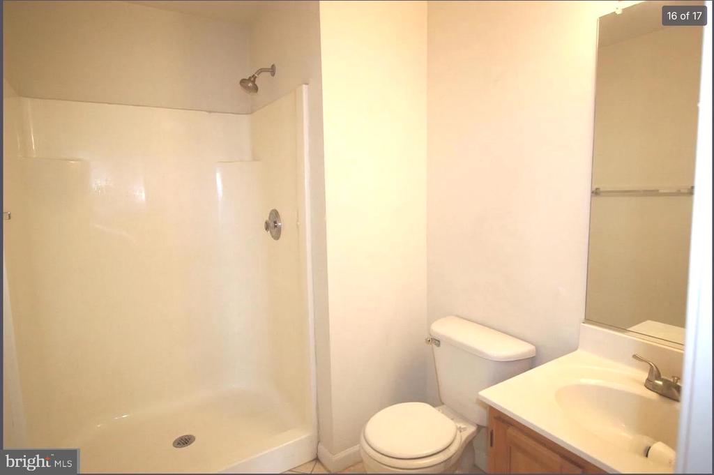 152 BROOKLAND COURT Unit: 10
