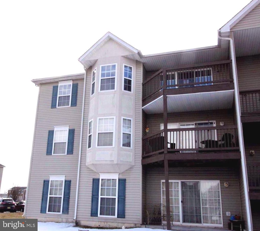 152 BROOKLAND COURT Unit: 10