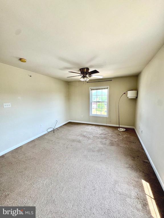 152 BROOKLAND COURT Unit: 10