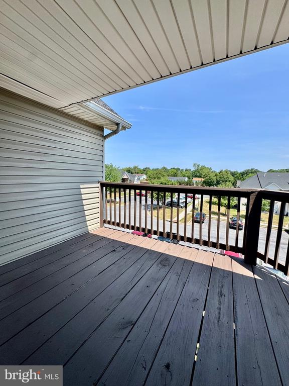 152 BROOKLAND COURT Unit: 10