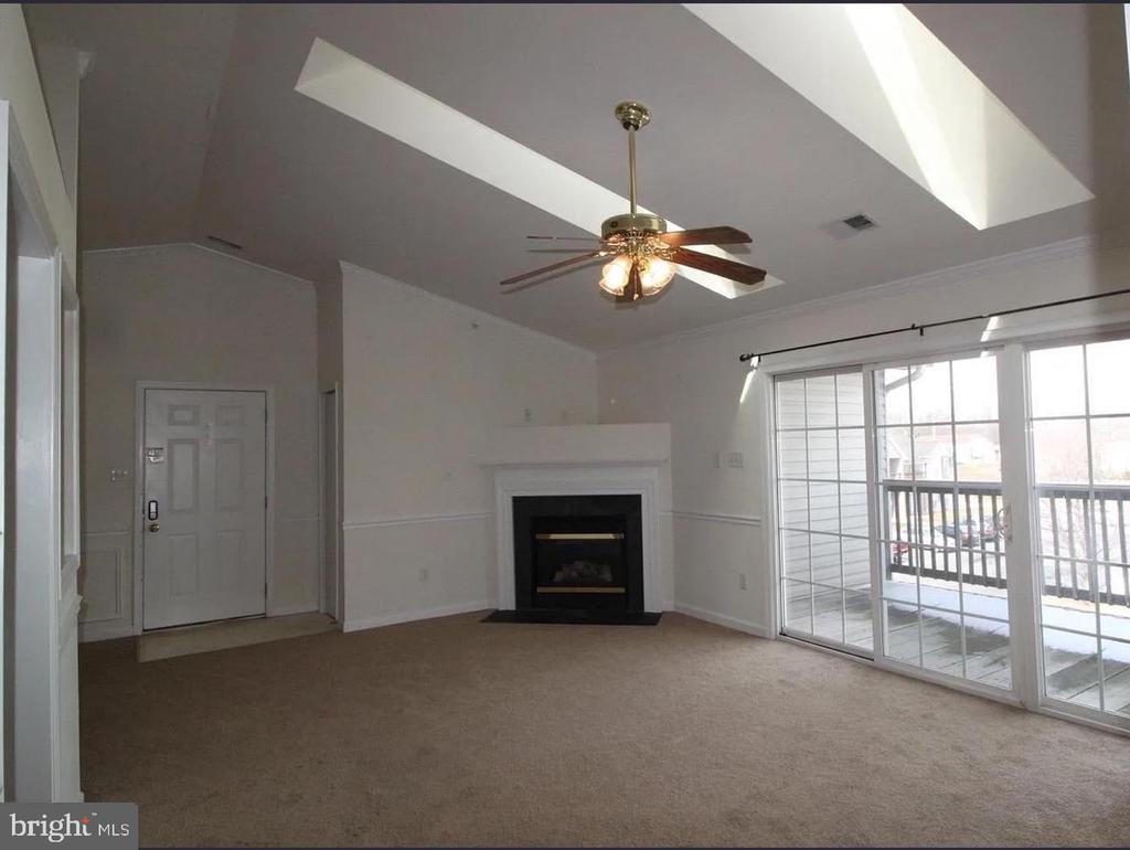 152 BROOKLAND COURT Unit: 10