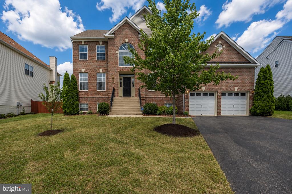 120 NASSAU DRIVE