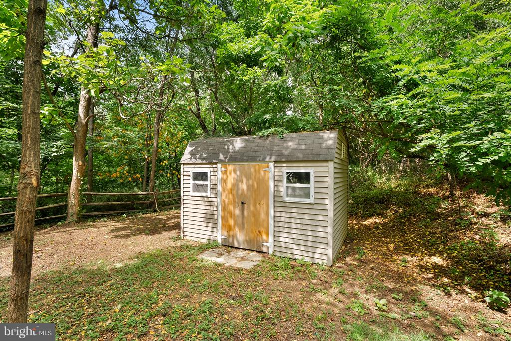 112 YALE DRIVE