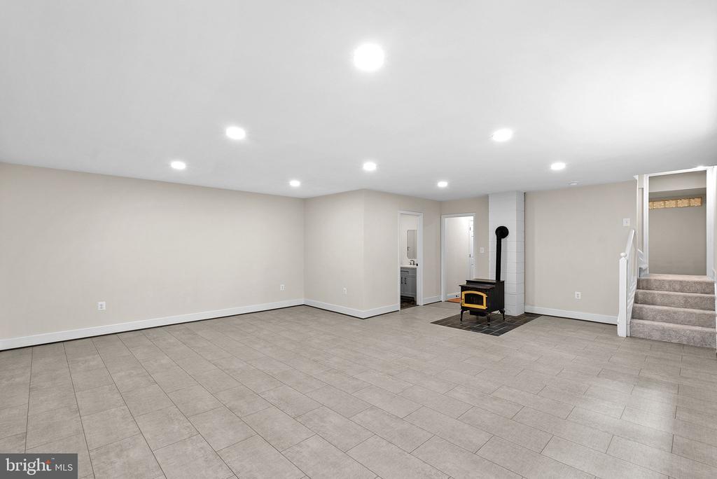 112 YALE DRIVE
