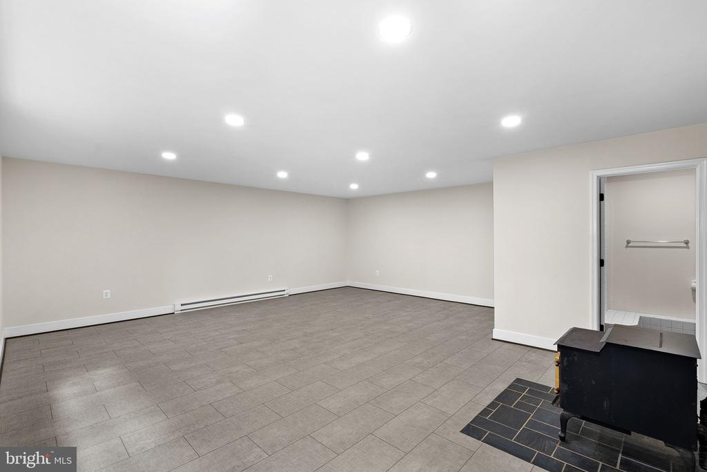 112 YALE DRIVE