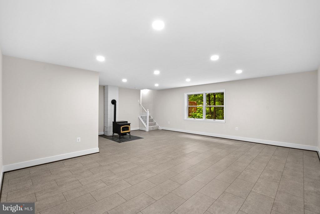 112 YALE DRIVE