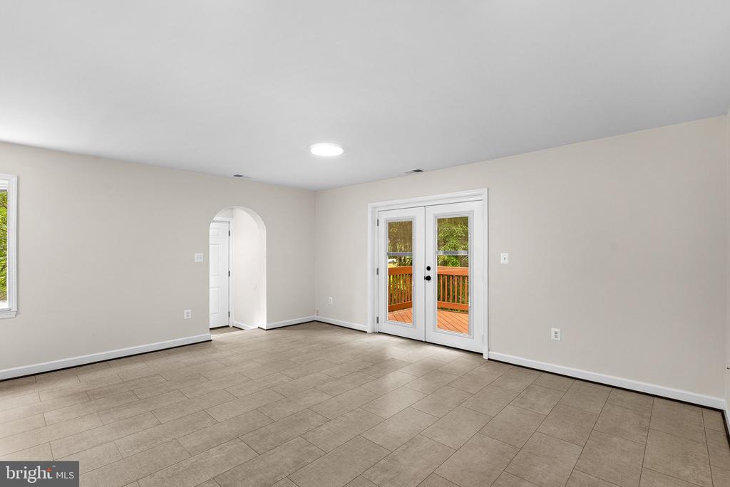 112 YALE DRIVE