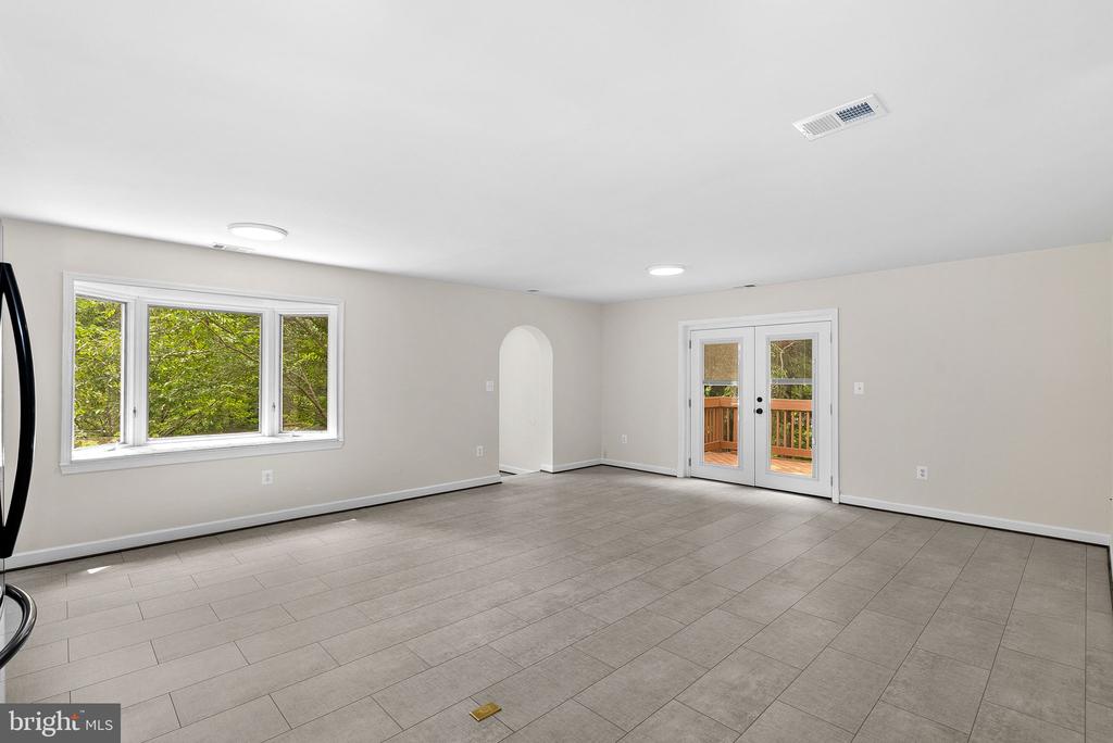112 YALE DRIVE