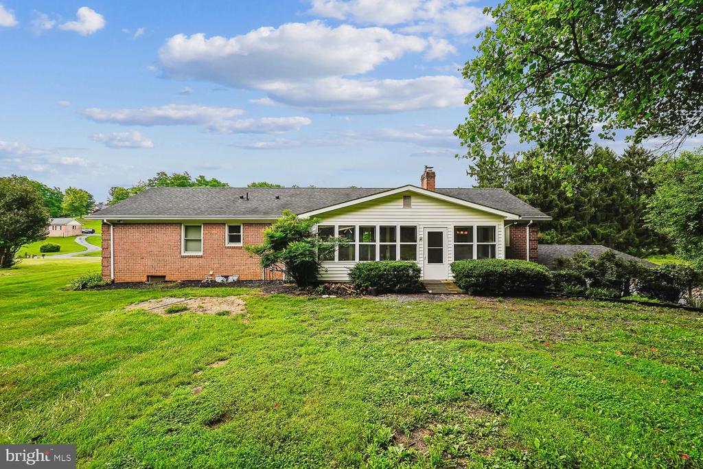 112 BEVERLY DR
