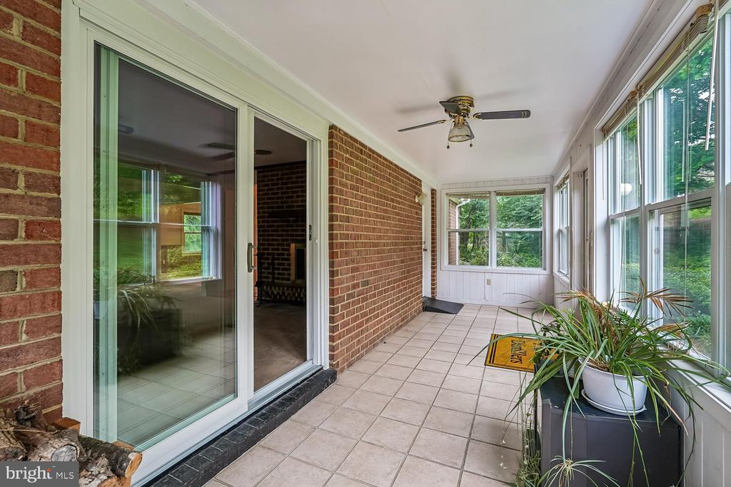 112 BEVERLY DR