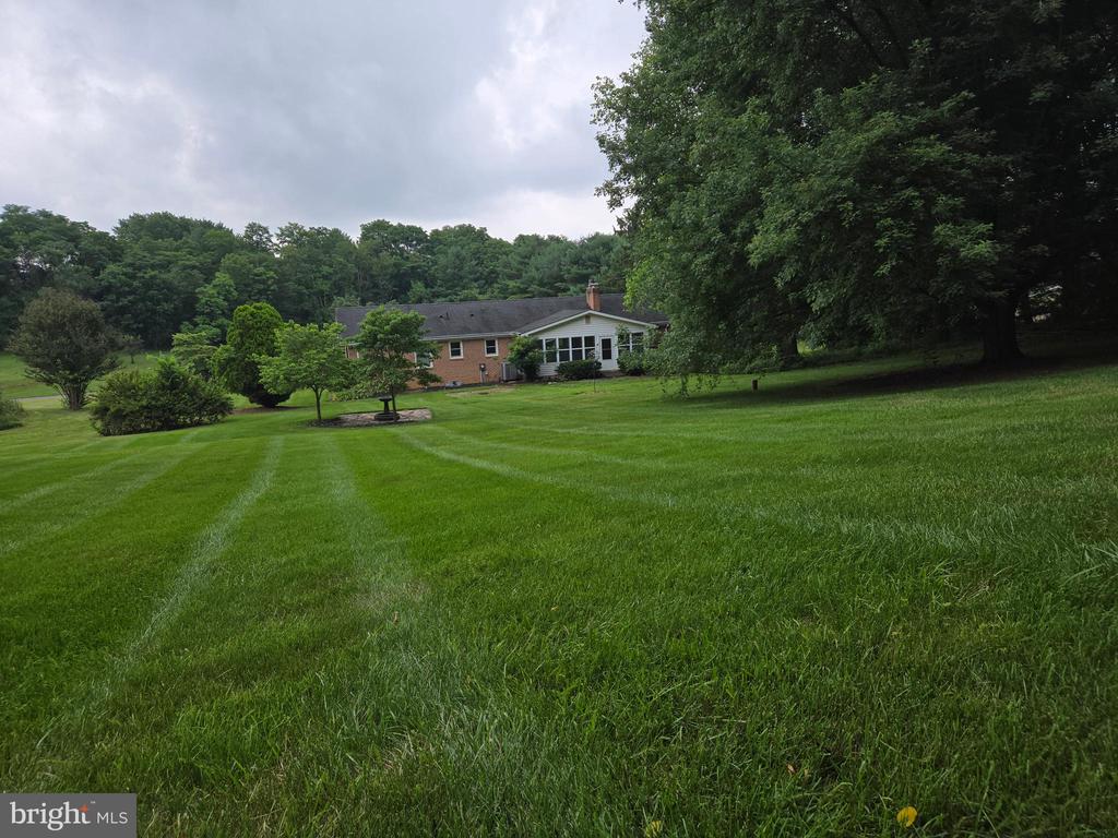 112 BEVERLY DR